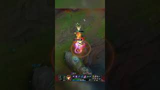 Worst flash in NA #fypシ #gaming #twitch #leagueoflegends #1hp #lol #flash #velkoz