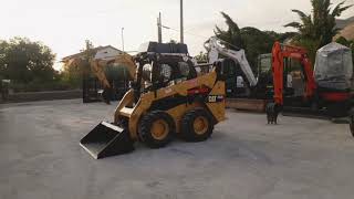 MINIPALA SKID LOADER CATERPILLAR 242D 2016