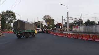 RAILWAY CROSSING II Perlintasan Kereta Api Pasar Nongko Solo Balapan JPL 94 KA Joglosemarkerto