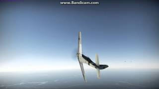 Killing a B17 (War Thunder) B17 out of control 3'clock.