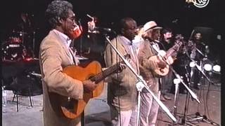 Para Vigo me voy - Carlos Núñez + Compay Segundo