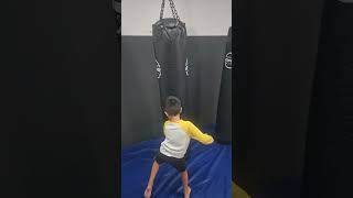 Working front kicks and round kicks! 🥊🥋😎