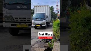 Truk oleh di Perlintasan Cicalengka