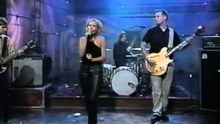 The Cardigans on Late Night with Conan O'Brien (Lovefool)