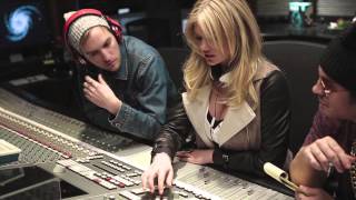 Skullcandy Take a Supermodel To Work - Ep.2