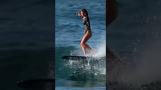 Luluhia Babe Blomfield Kane flowing with nature 🌺 #longboardsurfing #surf #surfergirl #hawaii 🏝