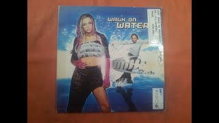 MILK INC.(WALK ON WATER.(H2O RADIO MIX.)(12''.)(2000.)