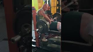 172.5kg bench press + chains