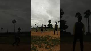 இந்தா பாருங்க - Playing volleyball