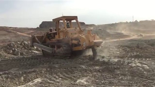 Cat D8K ripping!