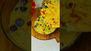 एकदम स्वादिष्ट और हेल्दी फ्रूट कस्टर्ड घर पर बनाएं  | Fruit Custard Recipe #dessert #shorts #short