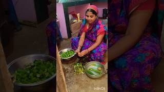 ଆମ ବାରି ର ଭେଣ୍ଡି ଆଳୁ ଭଜା # ytshorts # Village cooking lifestyle #