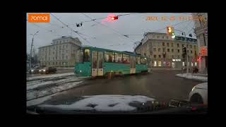 Tram derailed in Minsk 25/12/12 (Deja Vu)