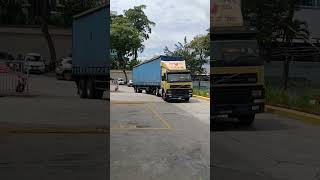 World Longest trailer Tight Turning !! SCANIA & VOLVO Longest trailer Malaysia