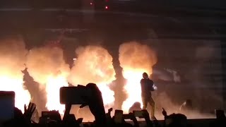 Kendrick Lamar - DNA (Live) The Damn Tour @ United Center Chicago IL 8-20-17