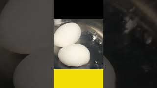 How to boil the eggs perfectly 🥚🥚😋 | Indian Food #short #shorts #youtubeshorts #shortvideo #ytshorts