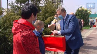 Сенатор Лукин помог нуждающимся в период пандемии