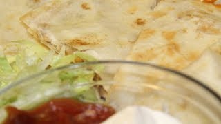 CHICKEN QUESADILLAS: Easy Recipe