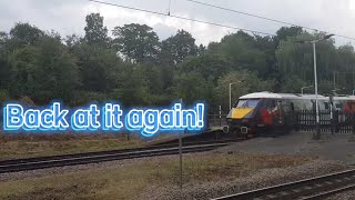 Back at it again! - (Trains at Hadley Wood monatge)