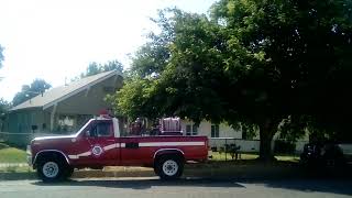 Ford F-250 4x4 # 86, '82 listed on apparatus roster as T1 # 89, may be a type 7 wildland fire engine