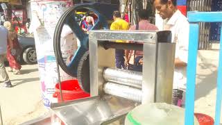 100% Pure and Fresh Sugarcane Juice at Roadside #foodvlog #streetfood #shorts_vide