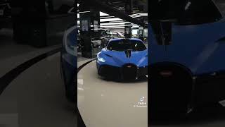 Lamborghini veneno and Bugatti divo #viral #lamborghini #buggati