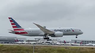 American Airlines Boeing 787-8 landing at Los Angeles International Airport KLAX runway 24R