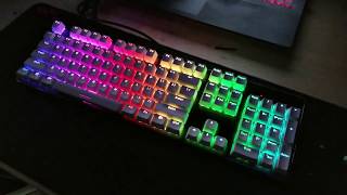 GMMK Full Size (Box Whites) Assembled, Typing Test & Lighting