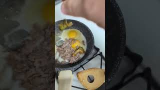 Low Carb Breakfast Ideas - Egg, Cheese, Ground Beef & Broccoli on an Arnold Keto Roll!!! 😋😋🥚