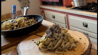 tagliatelle fatte in casa con funghi piopparelli