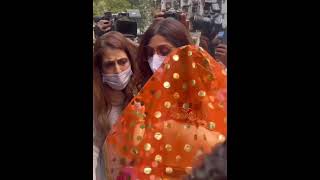 Shilpa Shetty at labaug to bring ganpati at her home 🙏