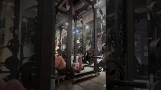 Floor press - training around pain