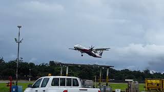 Dash Q400 - Arik airlines take off