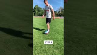 SKILL TUTORIAL #fy #4u #fyp #foryou #foryoupage #fypage #viral #soccer #tutorial #messi #ronaldo