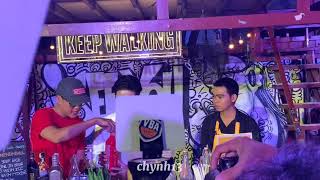 Gil Lê trổ tài làm bartender.