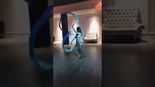 oriental dance at a wedding for guests. Part2