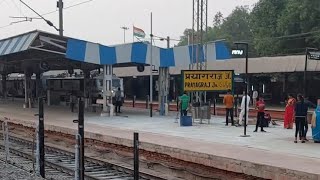 Grand Arrival of 20802 Magadh Express at Prayagraj Jn with GZB WAP5