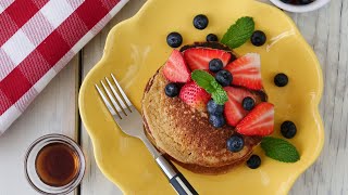 Hotcakes de avena con plátano 🥞/ Fluffiest oatmeal- banana🍌 pancakes 🍓