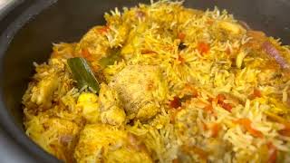 instant Chicken Biryani  in rice cooker / ගෙදර කුළුබඩු වලින් රයිස් කුකර් එකේ රසවත් චිකන් බිරියානි 😋😋