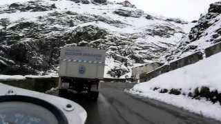 Moto Guzzi V35 @ stelvio pass