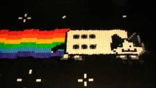 Nyan Cat -vs- Domino Cat = Dominyan Cat