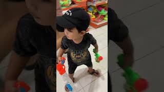 Adek belanja mainan banyak #shorts #funny #shortsviral #anaklucu #funnyvideo #belanja #mainananak