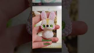 Клеверный зайчик из бисера #бисероплетение #бисер #амигуруми #amigurumi