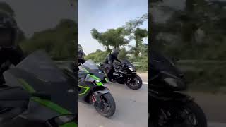 Zx10r 🆚 Zx10r Drag Race 🔥🥵 #shorts #superbike #viral #ytshorts #ninjah2 #viralyoutubeshorts