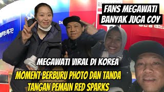 MOMENT FANS BERBURU FOTO DAN TANDA TANGAN PEMAIN RED SPARKS