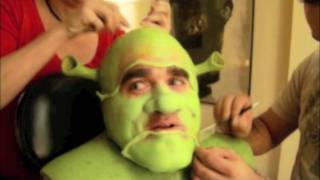 Brian d'Arcy James Shows How He Created a Monster (Shrek)