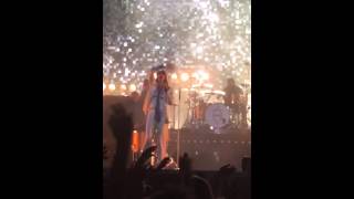 Shake It Out Florence And The Machine (21.10.2015) Berkeley, CA