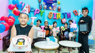 Kids Go To School | Little Chuns Birthday The Family Happily Went To Collect Birthday Gifts