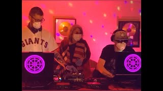 BoomBox DJ set live from Donna Jean's Studio 4-13