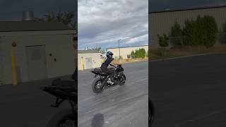 R7 stunt bike